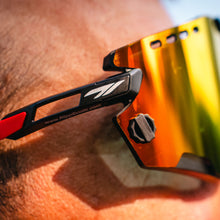 Lade das Bild in den Galerie-Viewer, Filippi Aliante Sonnenbrille – mit weißem Rahmen