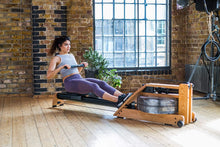 Kép betöltése a galériamegjelenítőbe: WaterRower A1 evezőpad