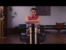 Videó betöltése és lejátszása a galériamegjelenítőben: WaterRower A1 evezőpad