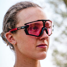 Load image into Gallery viewer, Filippi Aliante Sunglasses with black and white frame
