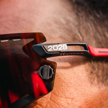 Load image into Gallery viewer, Filippi Aliante Sunglasses with black and white frame
